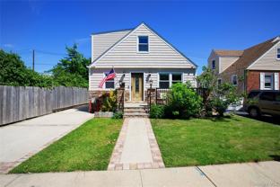 50 Albertson Pl - Photo 1 of 1