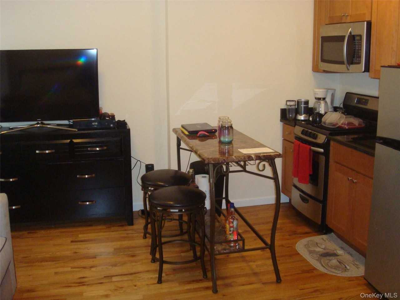 122 Main St #302