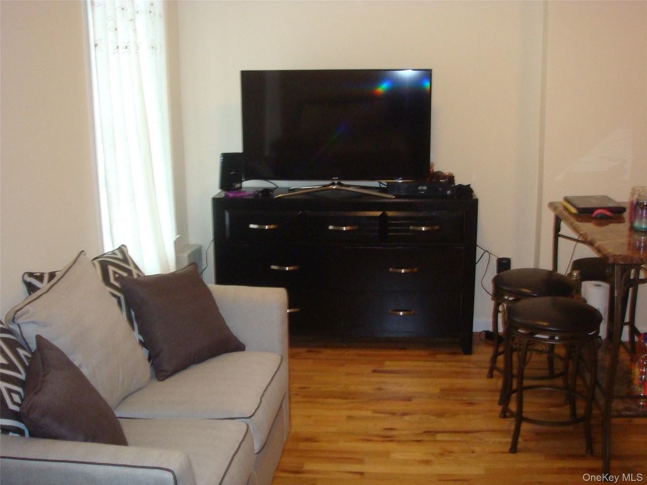 122 Main St #302 - Photo 2 of 7