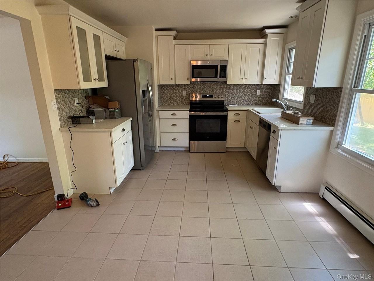 52 Neptune Ave - Photo 4 of 7