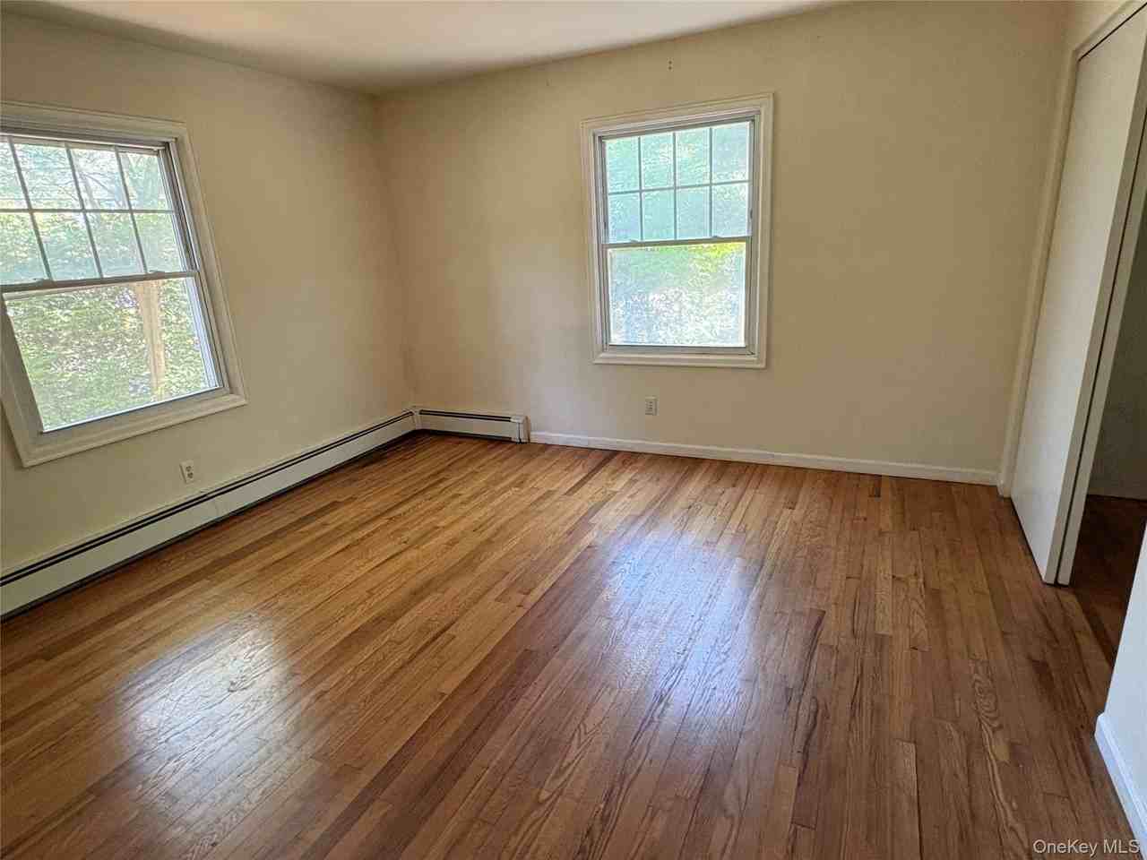 52 Neptune Ave - Photo 5 of 7