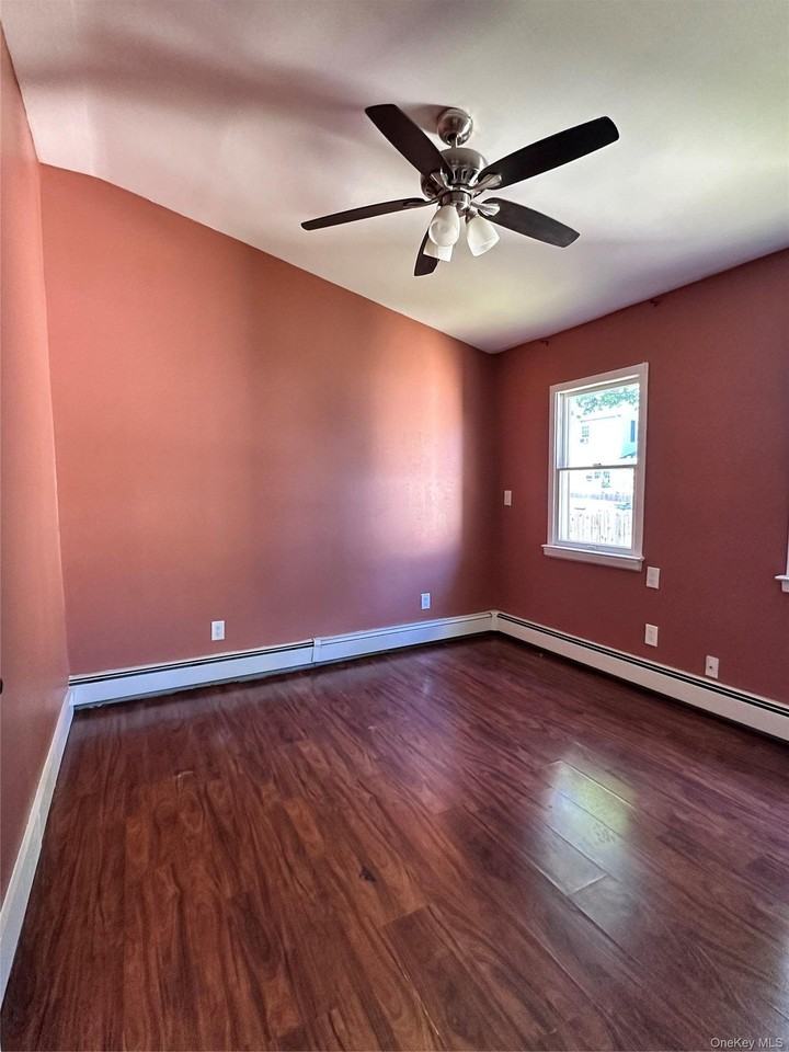 47 Henry St - Photo 5 of 8