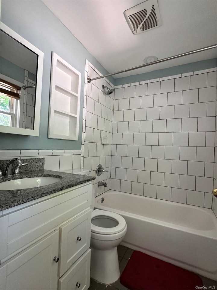 47 Henry St - Photo 6 of 8