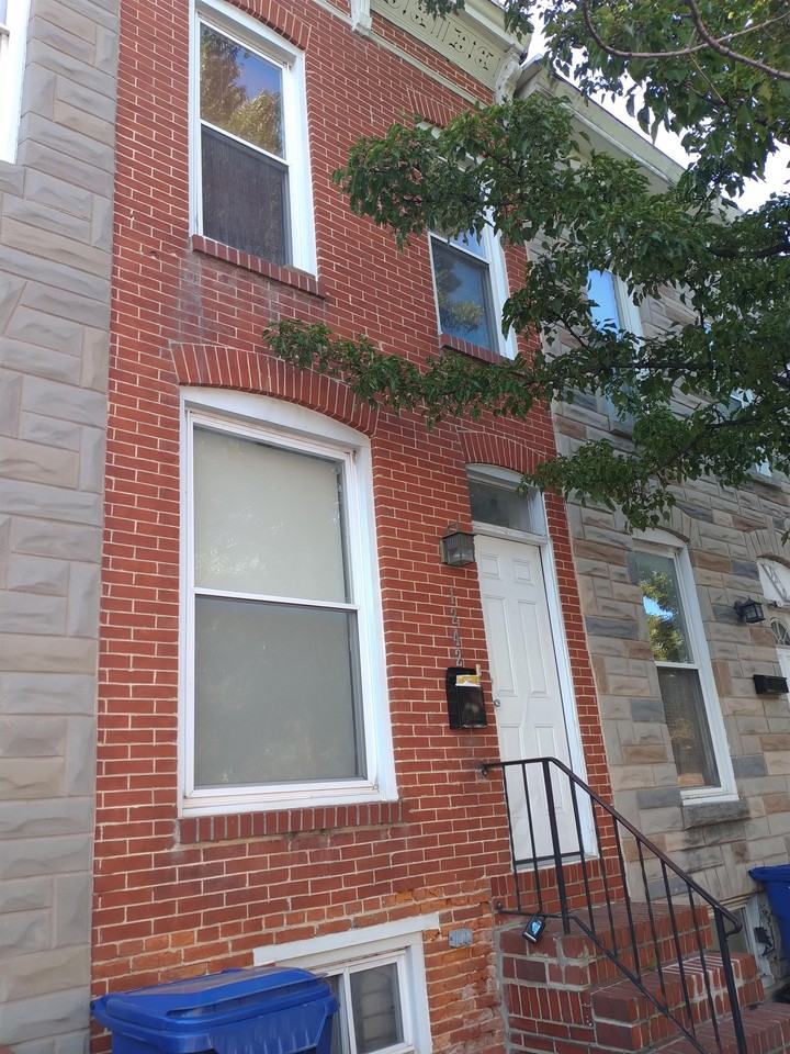 1242 Washington Blvd #1