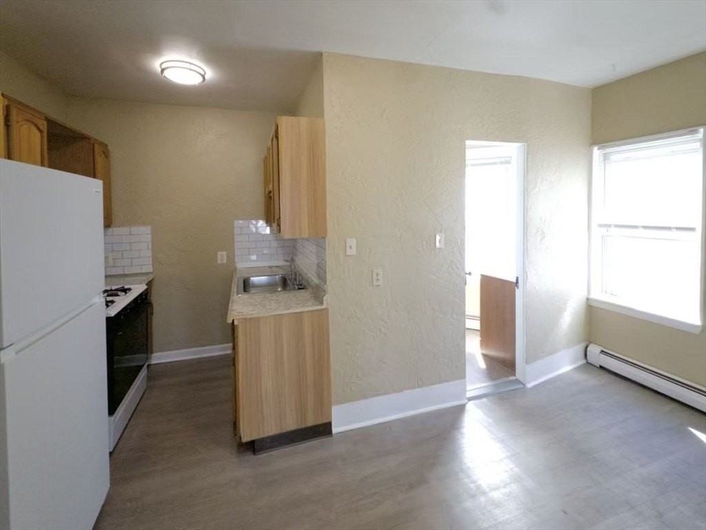25 Oakland Ave #2F - Photo 2 of 6