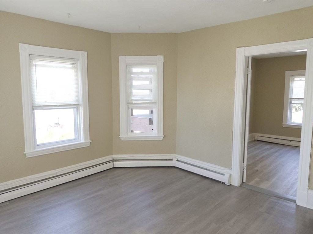 25 Oakland Ave #2F - Photo 3 of 6