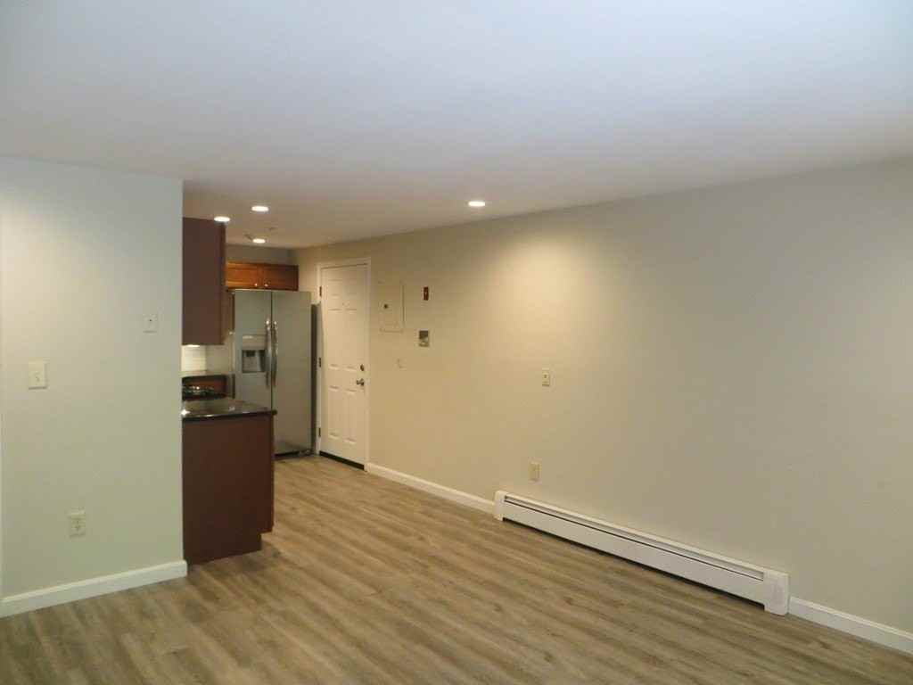 49 Parker Ave #8 - Photo 5 of 14