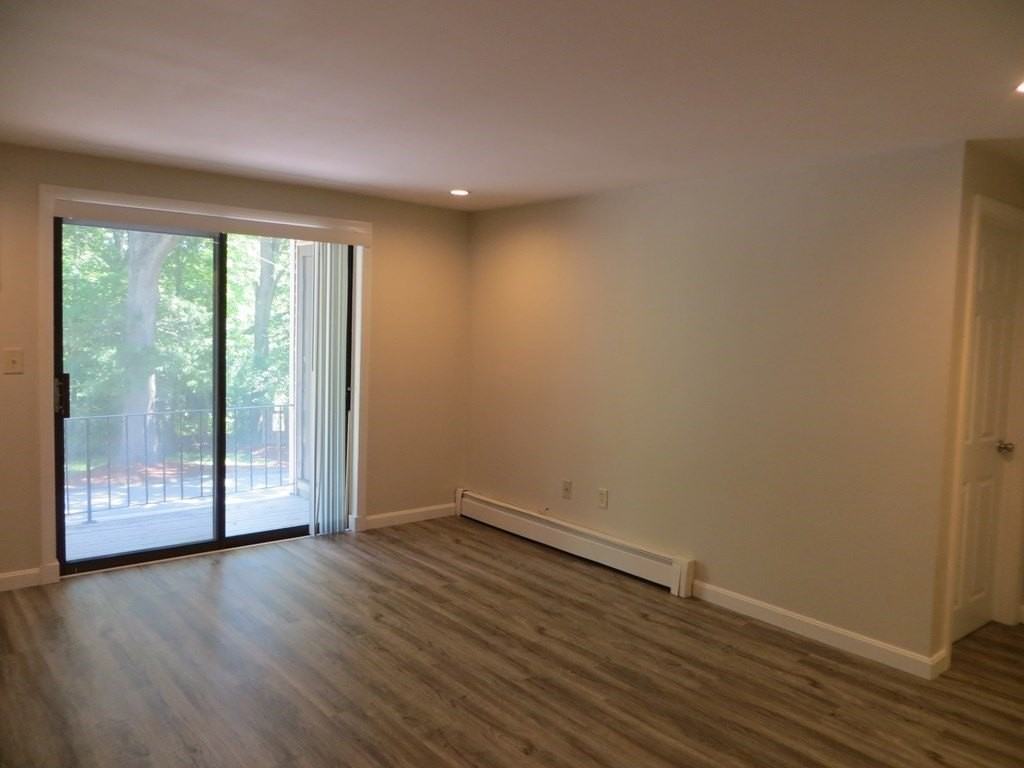 49 Parker Ave #8 - Photo 6 of 14