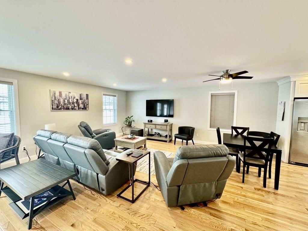 60 Garside St #5 - Photo 6 of 12