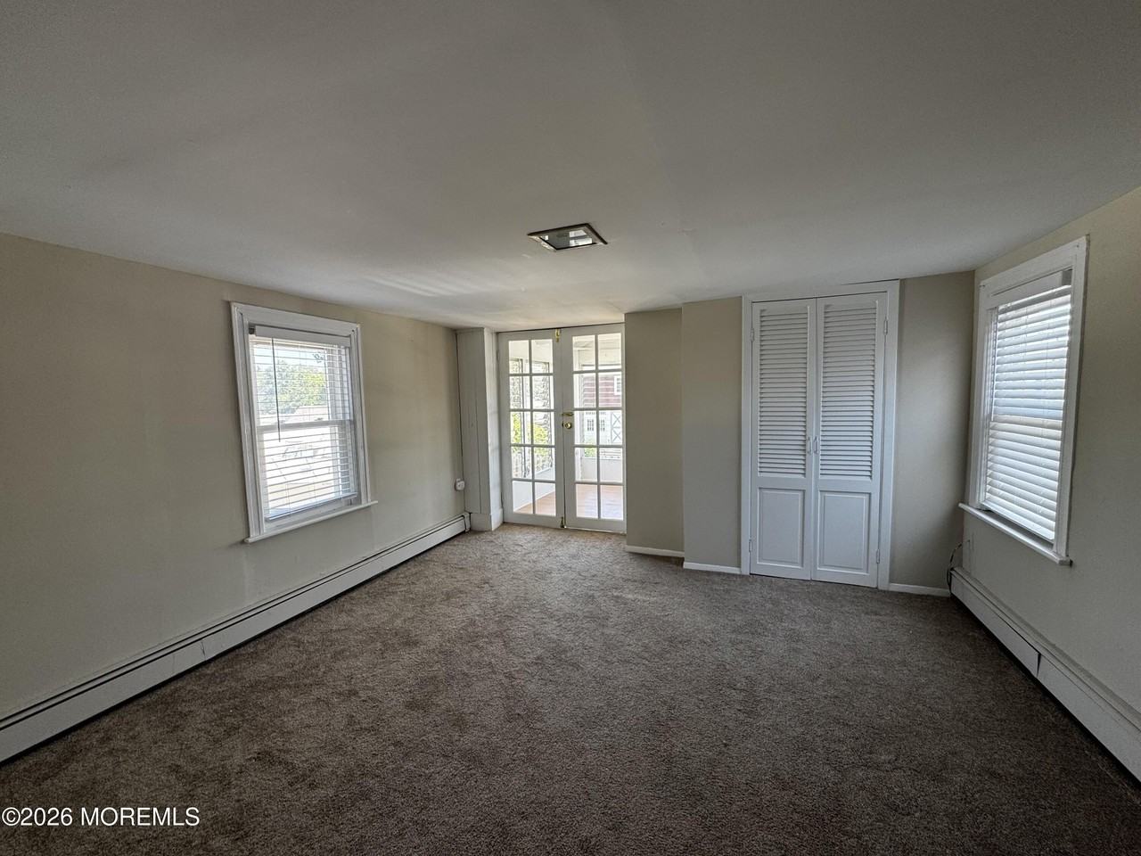 1712 Bay Ave #B - Photo 3 of 12