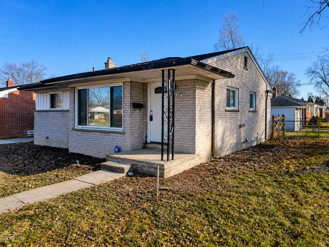 26539 Clarita #1