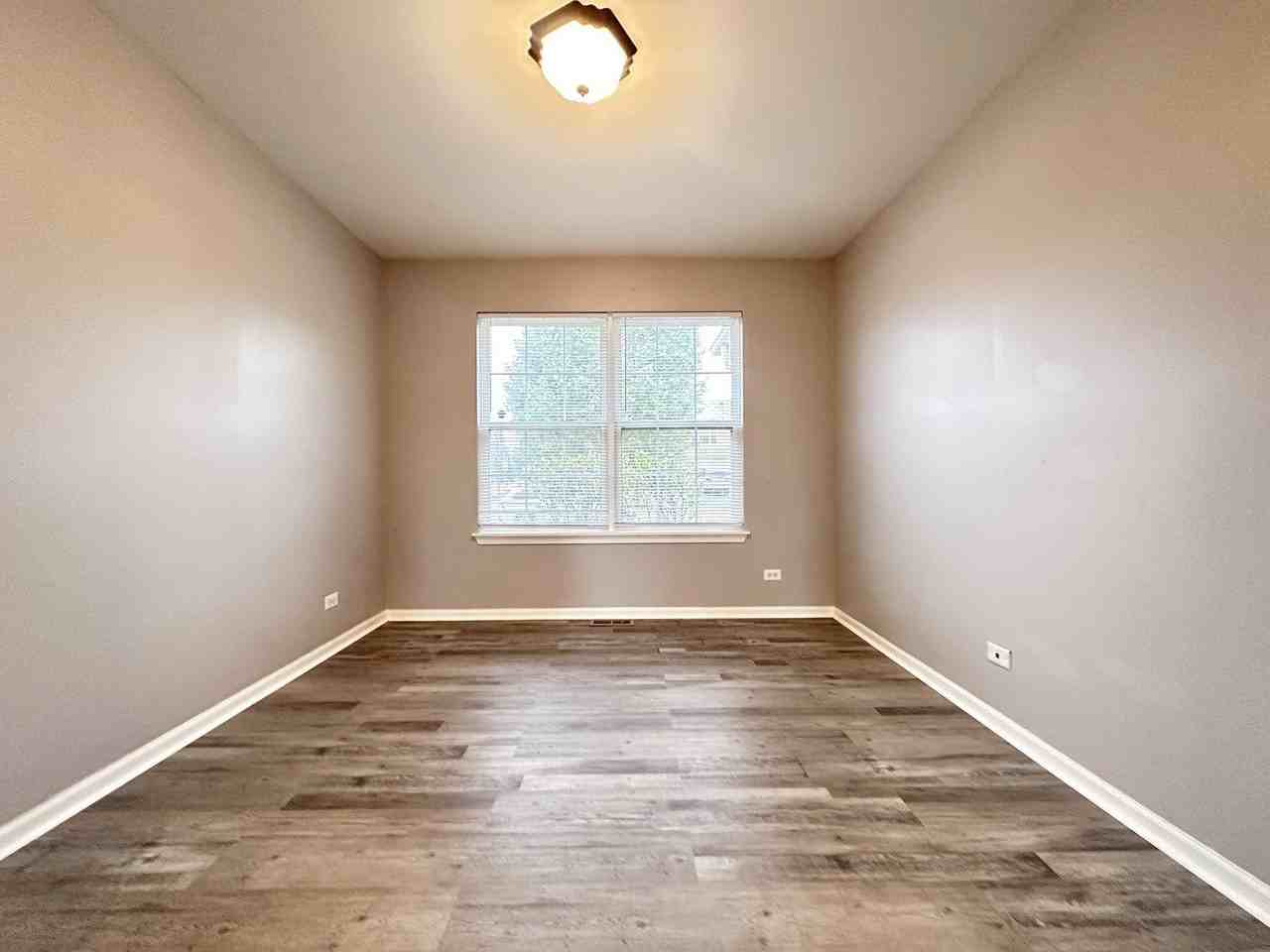 1801 Waverly Way - Photo 7 of 21