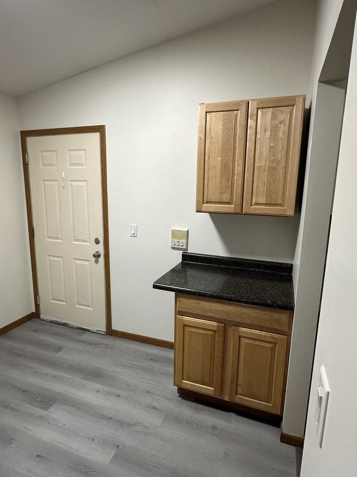 551 Leah Ln #3B - Photo 4 of 18