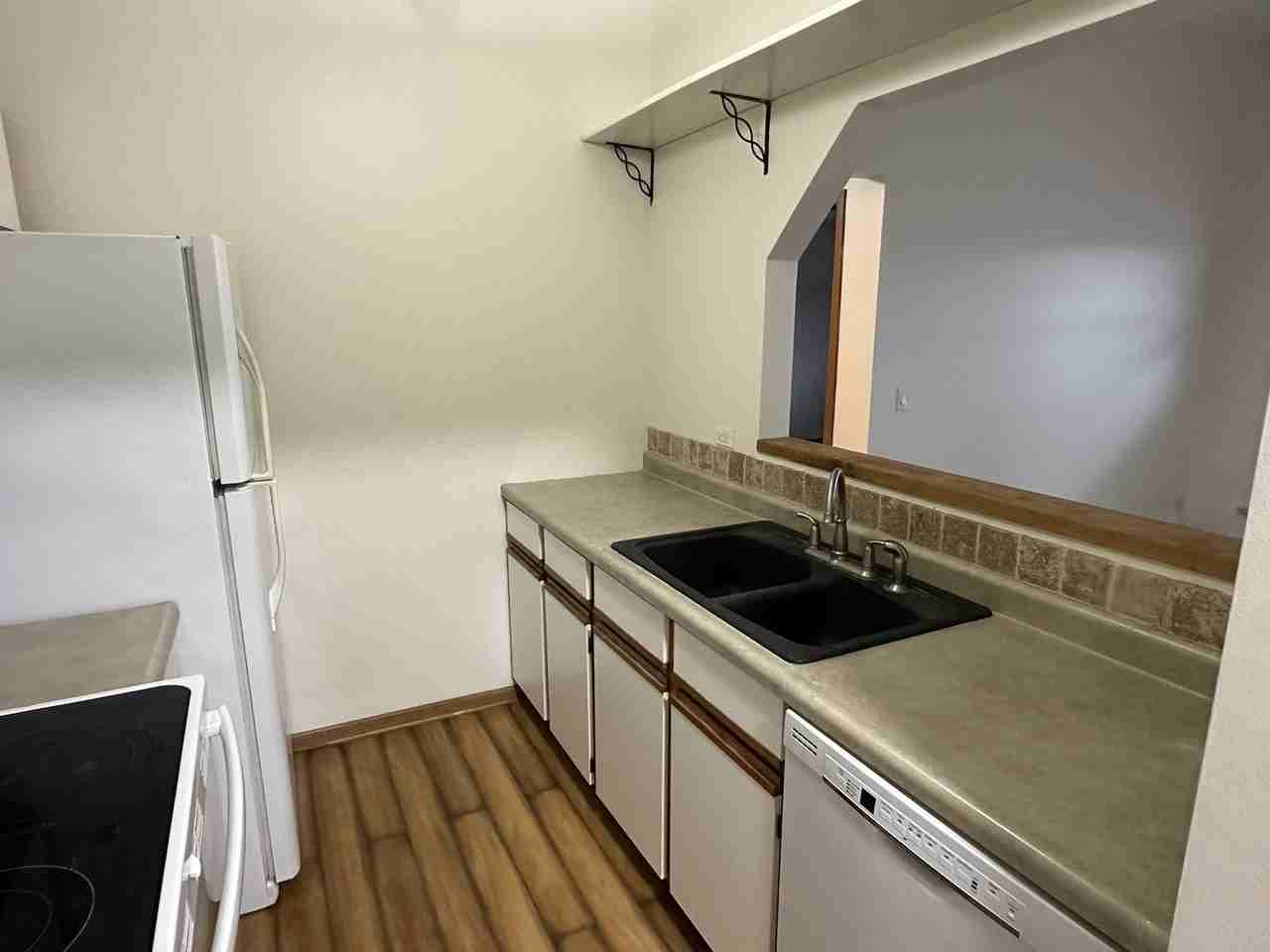 551 Leah Ln #3B - Photo 7 of 18