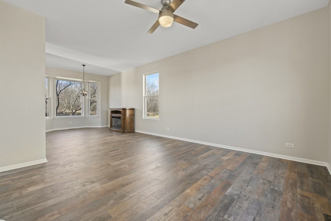 32804 Bending Creek Road - Photo 5 of 42