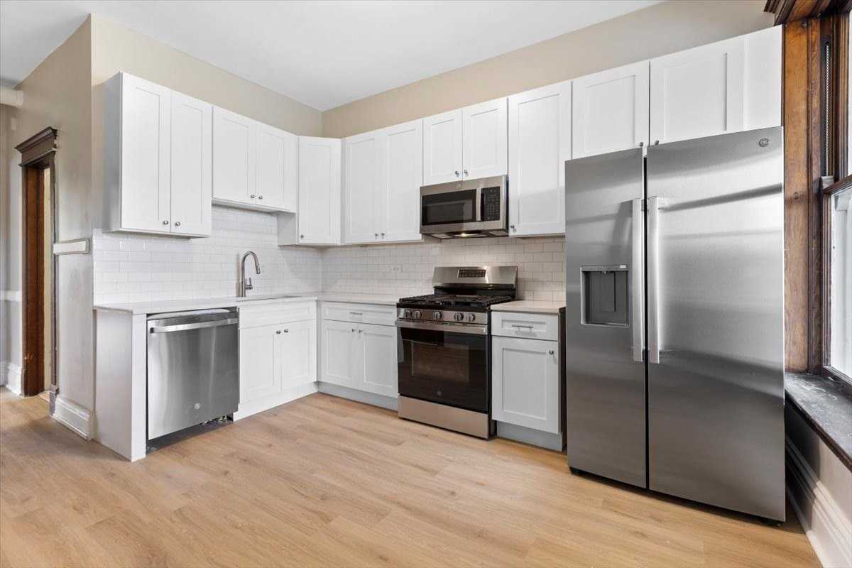 3751 N Clifton Ave #1 - Photo 2 of 15