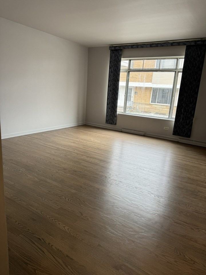 4912 Crain St #B - Photo 2 of 10