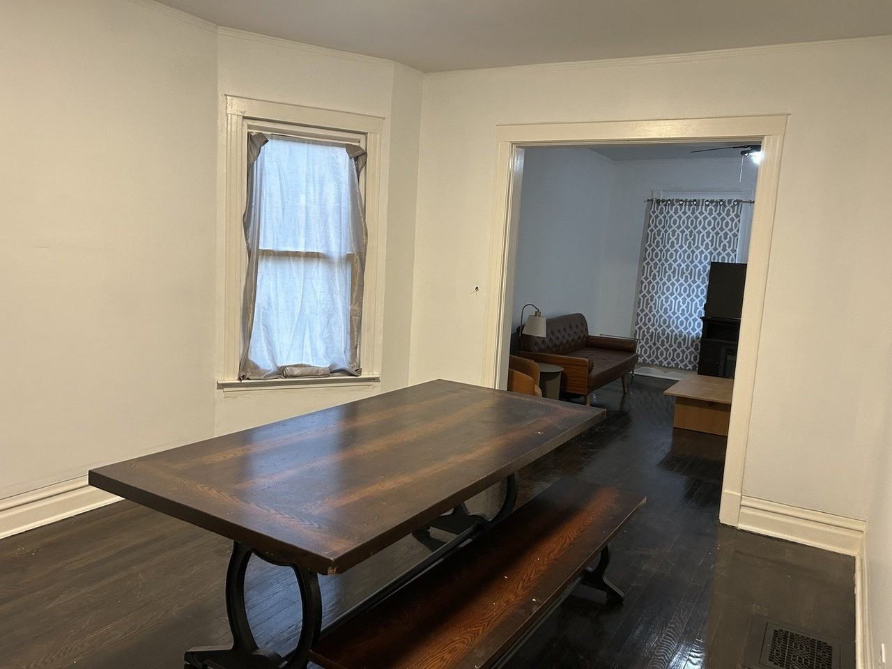 2718 E 78th St - Photo 6 of 12