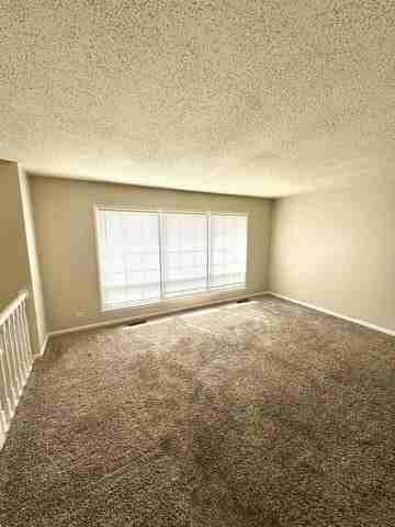 16001 Avalon Ave - Photo 5 of 11