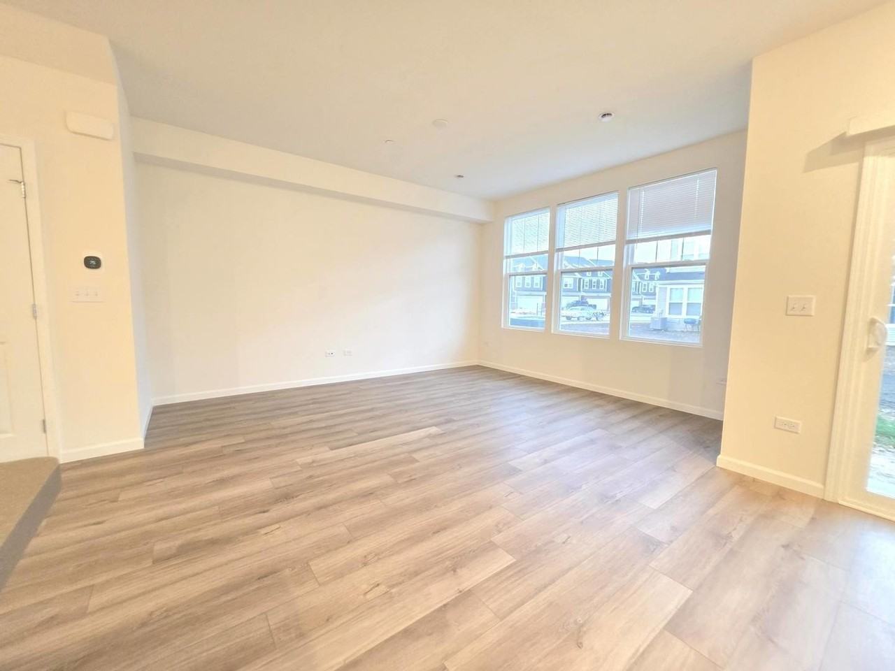 2318 Horseshoe Cir #08802 - Photo 6 of 39