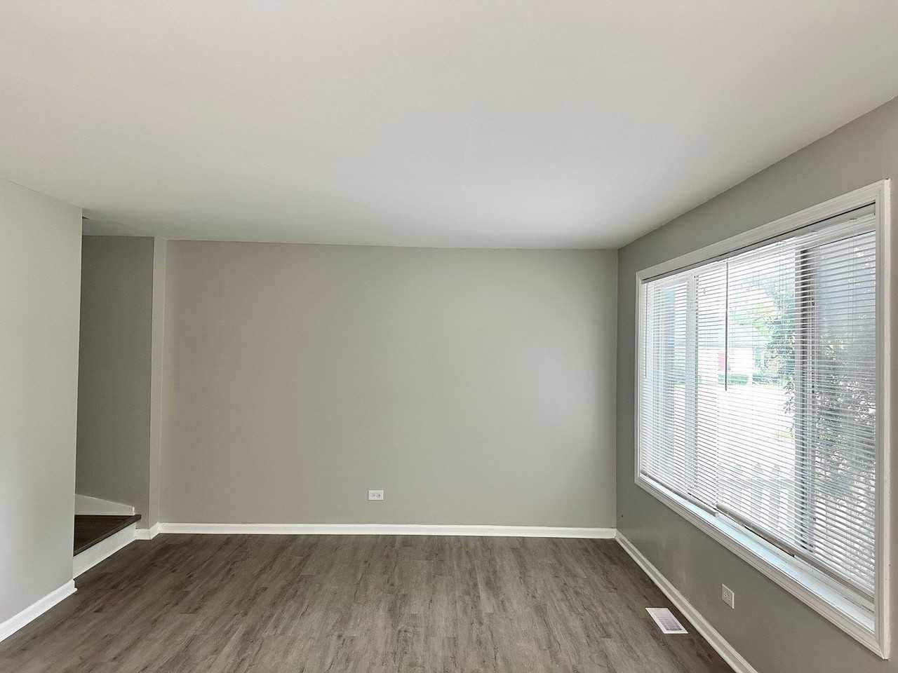 1715 E Roosevelt Rd #1 - Photo 5 of 15