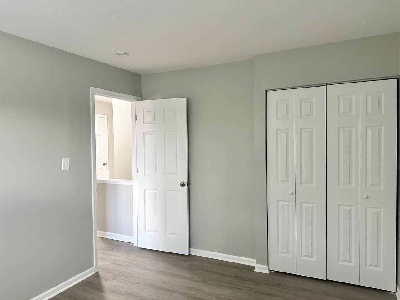 1715 E Roosevelt Rd #1 - Photo 7 of 15