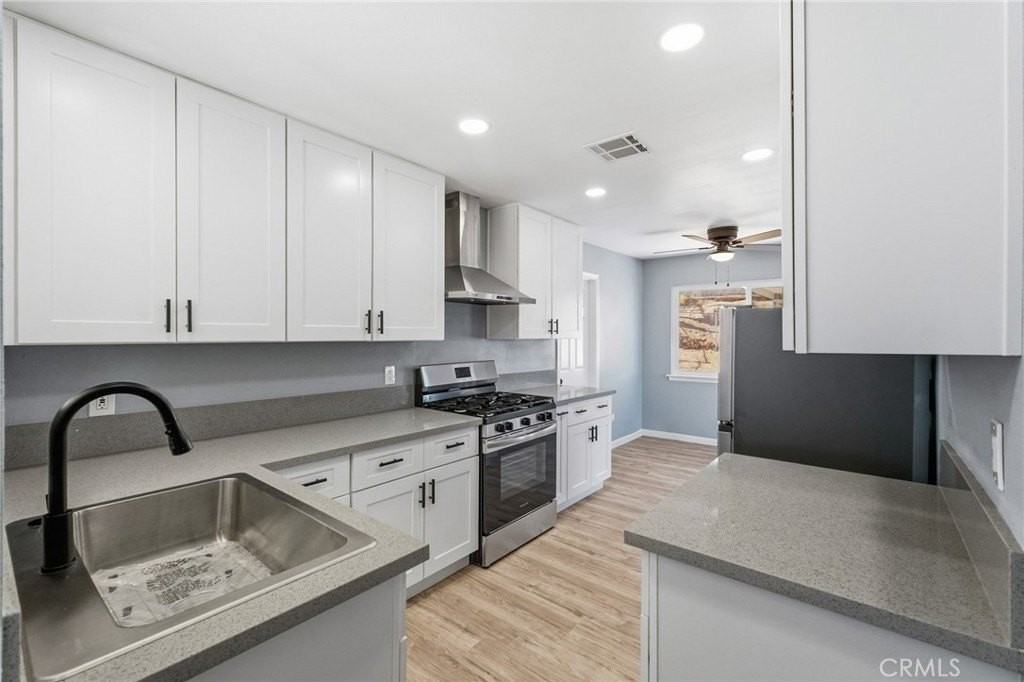 937 E Elizabeth St - Photo 6 of 28