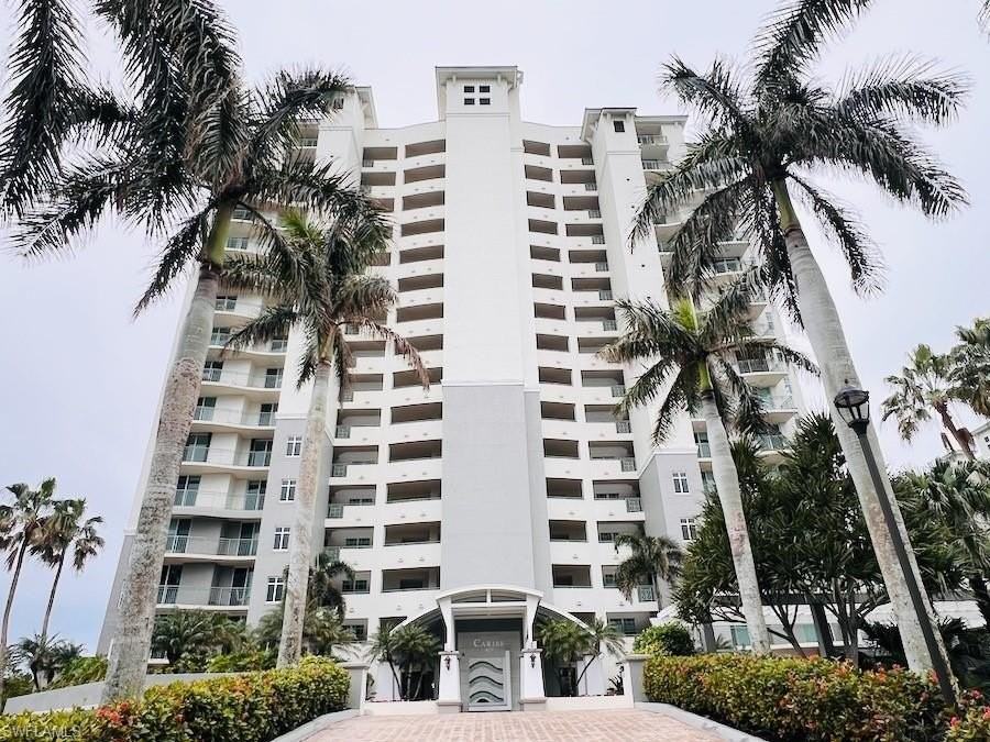 425 Cove Tower Dr #902