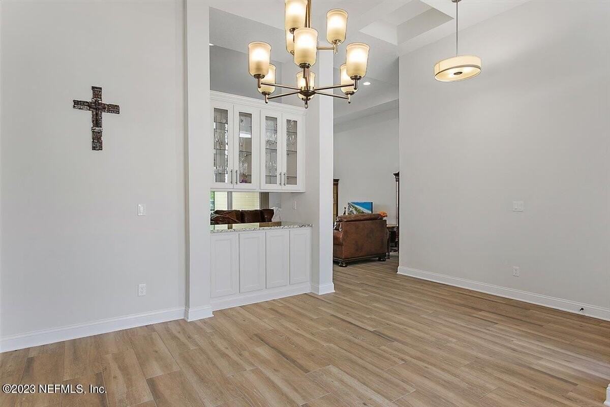 464 Park Forest Dr - Photo 5 of 34