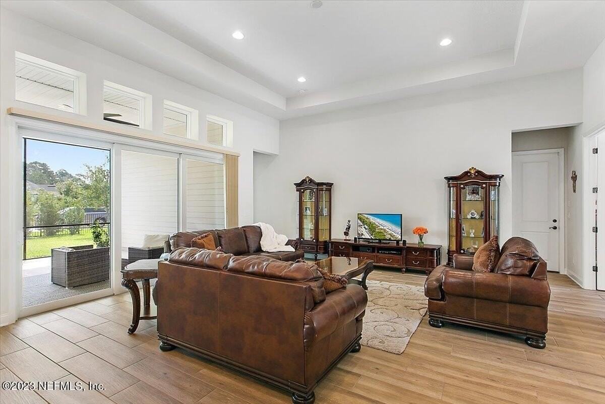 464 Park Forest Dr - Photo 6 of 34