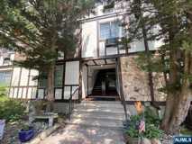 2002 Hawthorne Ln - Photo 1 of 1