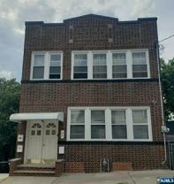 85 Macarthur Ave - Photo 1 of 1