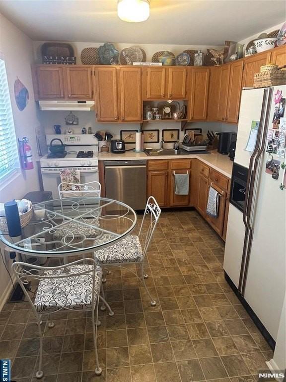 8 Alana Dr - Photo 5 of 20