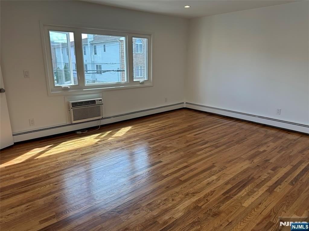 219 Cliff St #2 - Photo 2 of 28