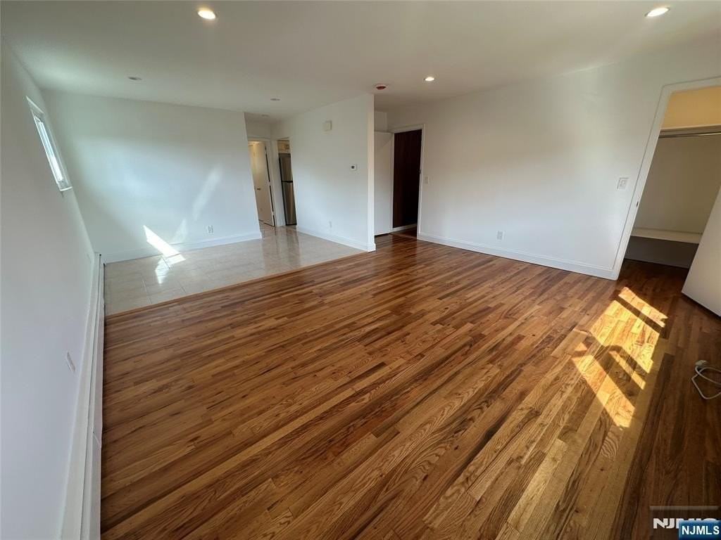 219 Cliff St #2 - Photo 4 of 28