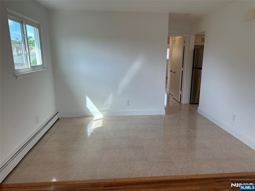 219 Cliff St #2 - Photo 5 of 28