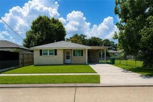 featured image of 512 N Howard Ave
