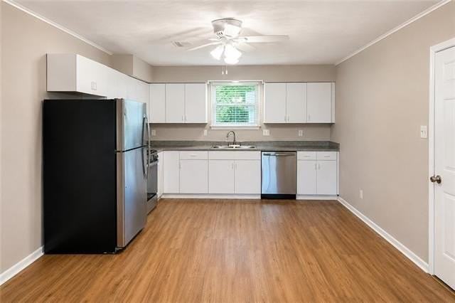 512 N Howard Ave - Photo 4 of 10