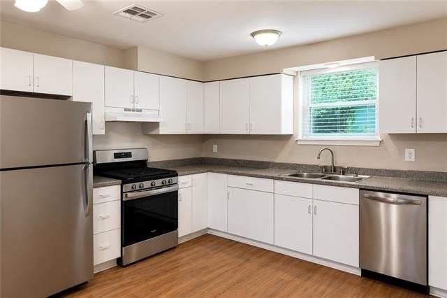 512 N Howard Ave - Photo 6 of 10