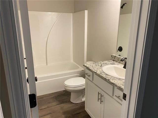 39071 Fairfield Dr - Photo 4 of 9