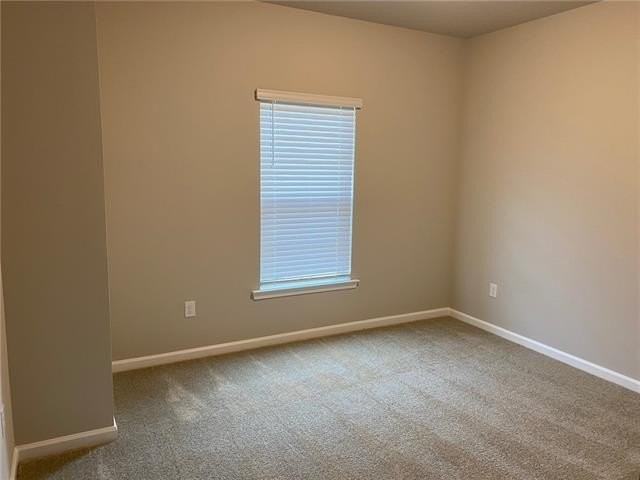 39071 Fairfield Dr - Photo 5 of 9
