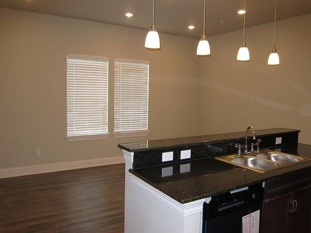 2725 Independence St #101 - Photo 6 of 13