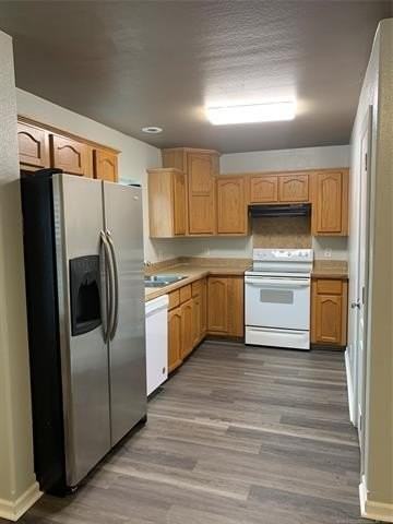 771 Hilltop Dr - Photo 4 of 13