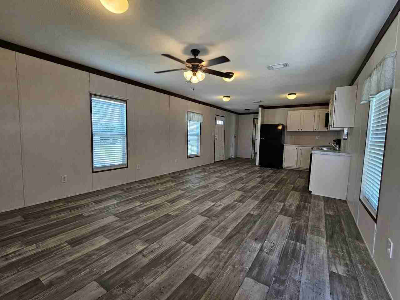 1020 N Yellowstone #2061 - Photo 3 of 10
