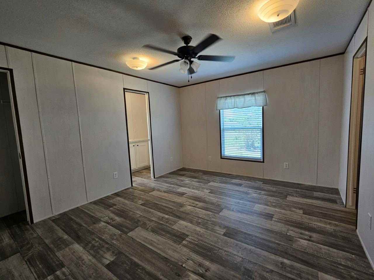 1020 N Yellowstone #2061 - Photo 6 of 10