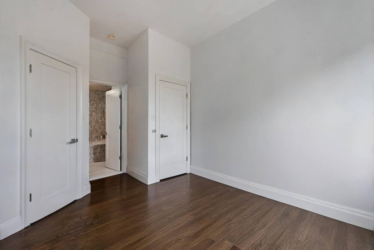 411 Manhattan Ave #9 - Photo 4 of 24
