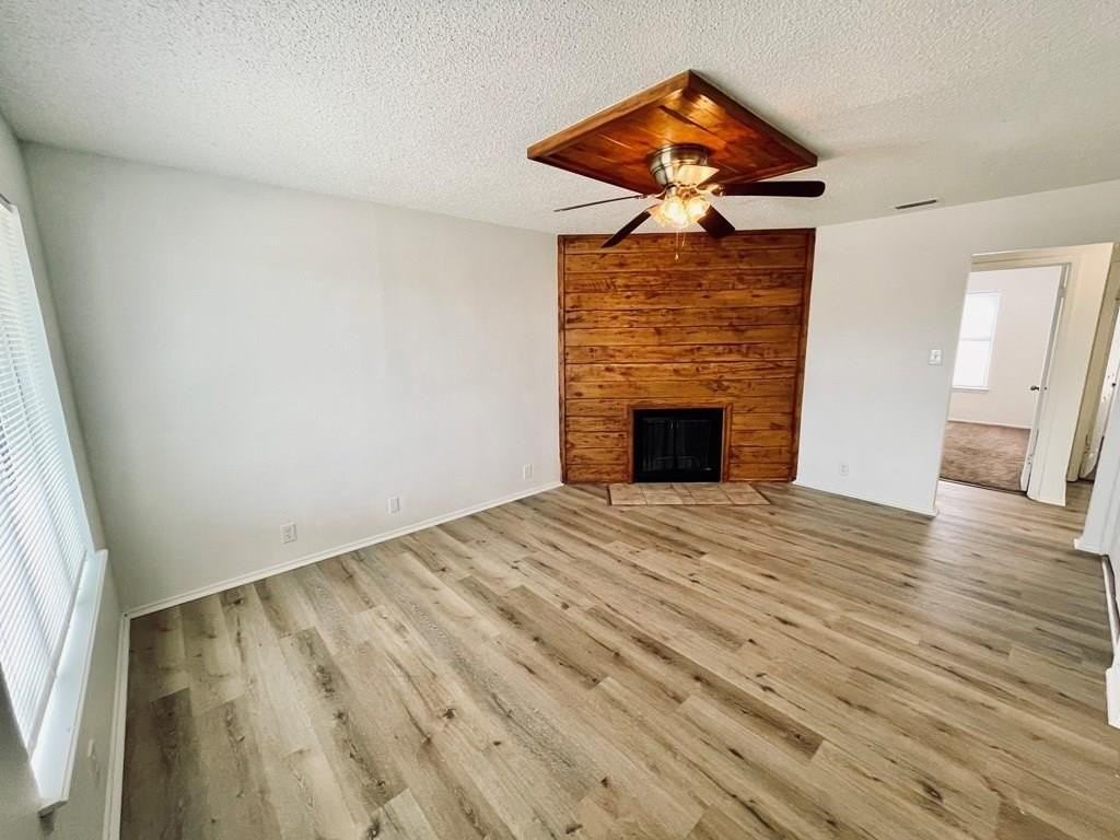 1203 Redwood Dr Apt C #C - Photo 2 of 17