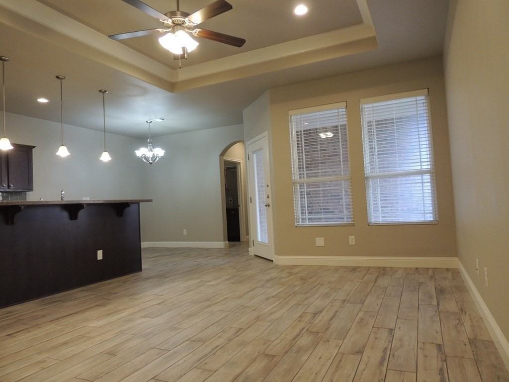 24 Devon Ct - Photo 2 of 28