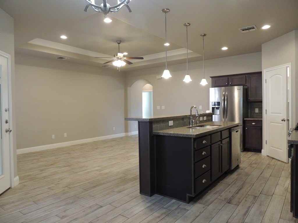 24 Devon Ct - Photo 4 of 28