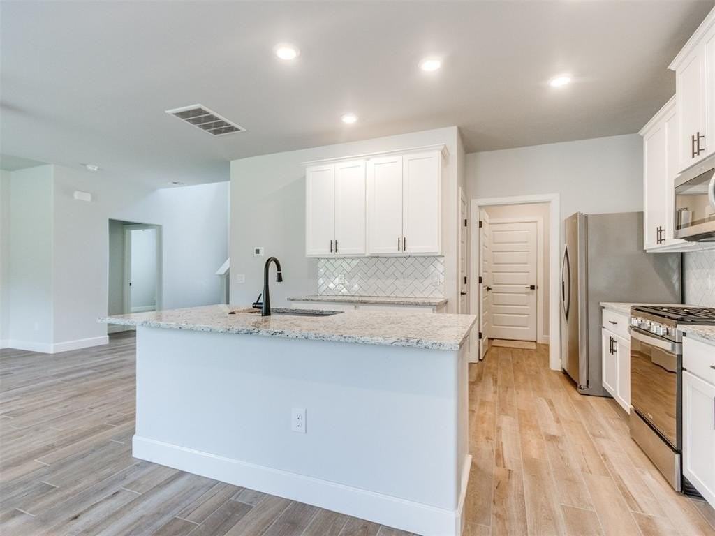 2379 Clubhouse Dr - Photo 6 of 23